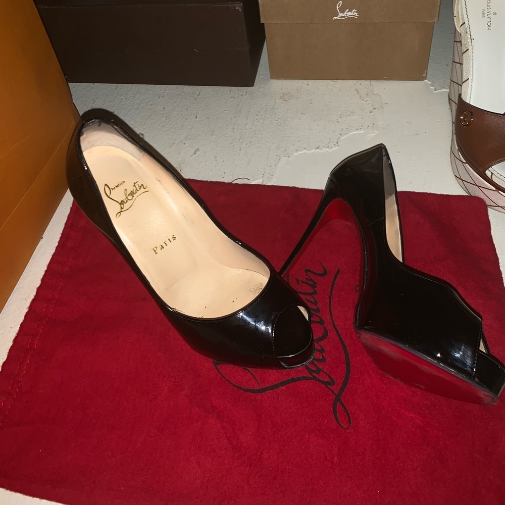 Christian louboutin lady prive